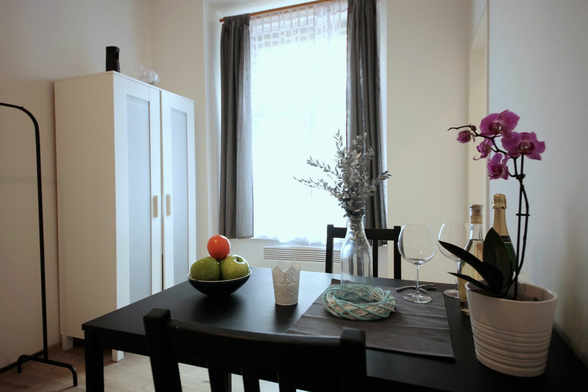 Residence Vita Nejedleho Прага Екстер'єр фото